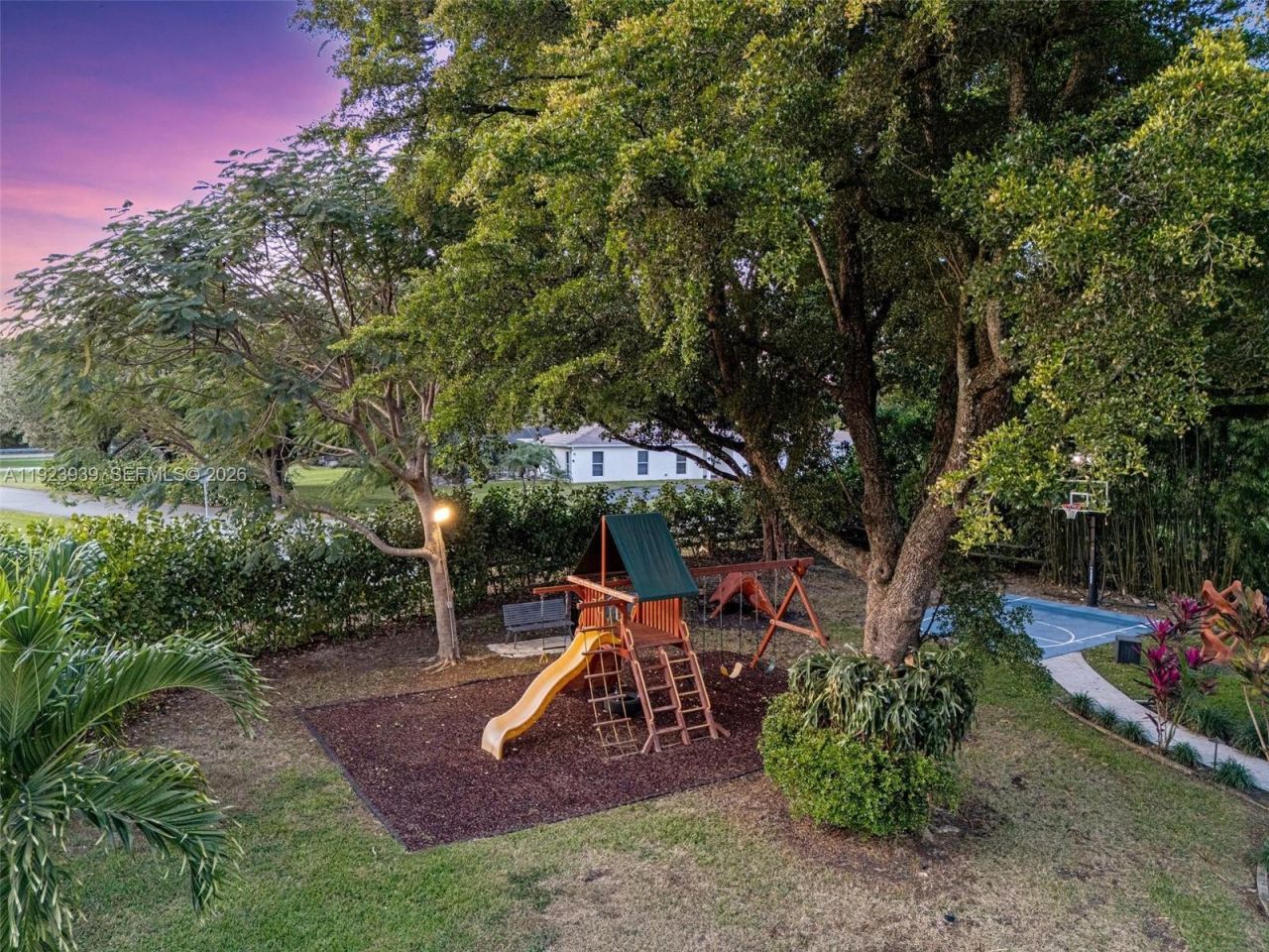 11155 SW 40th St, Davie, FL 33328 Photo