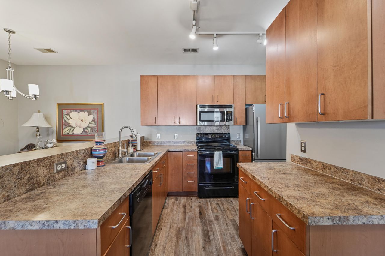 805 E Marymont Lane Photo 11