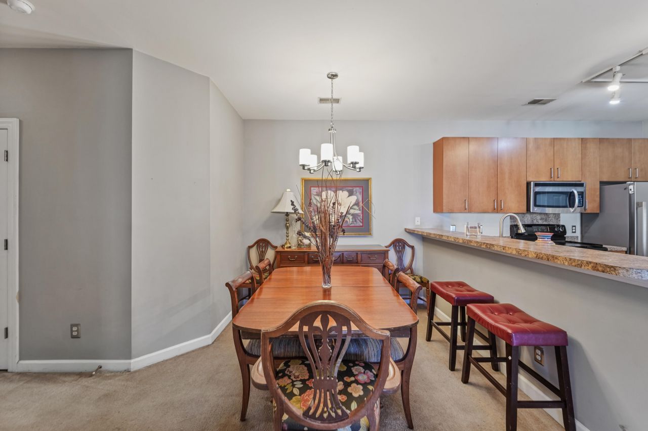 805 E Marymont Lane Photo 7