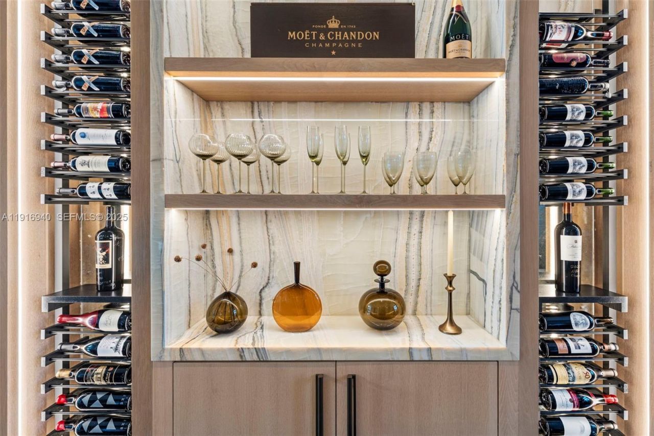 9500 SW 61st Ct, Pinecrest, FL 33156 Photo