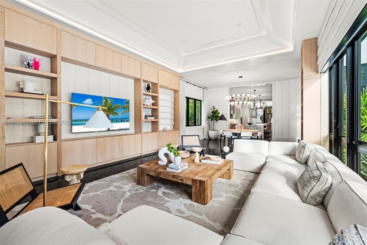 9500 SW 61st Ct, Pinecrest, FL 33156 Photo