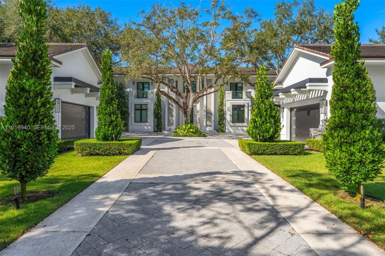 9500 SW 61st Ct, Pinecrest, FL 33156 Photo