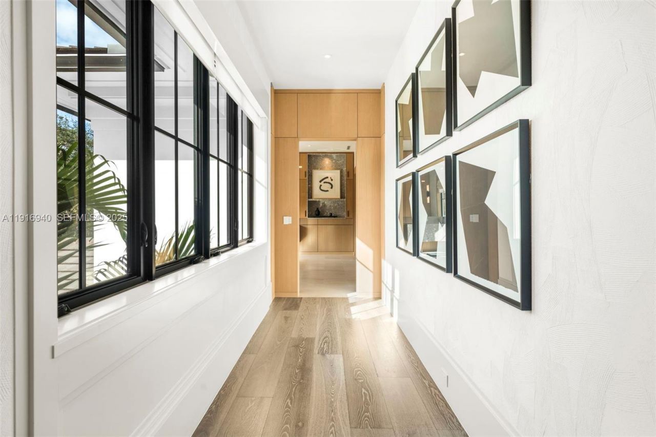 9500 SW 61st Ct, Pinecrest, FL 33156 Photo