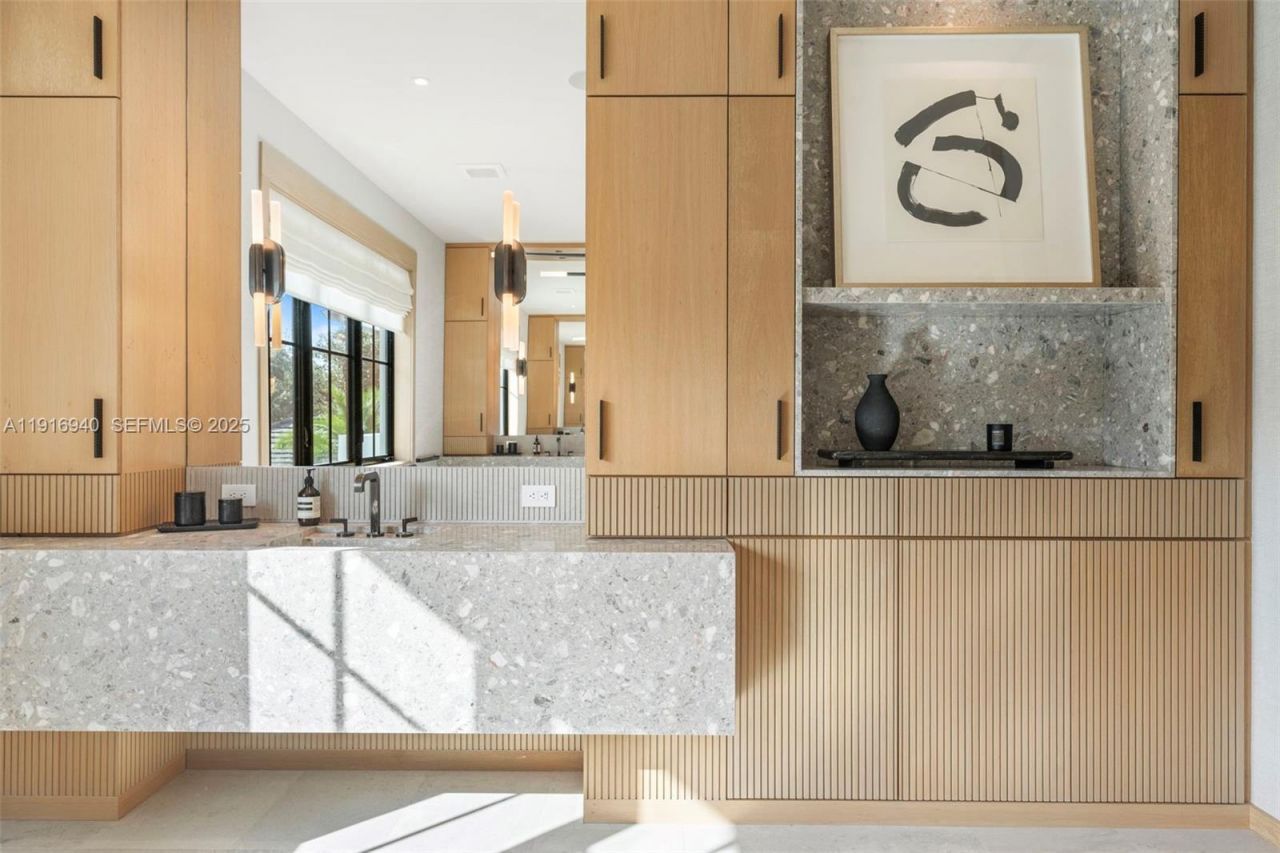 9500 SW 61st Ct, Pinecrest, FL 33156 Photo