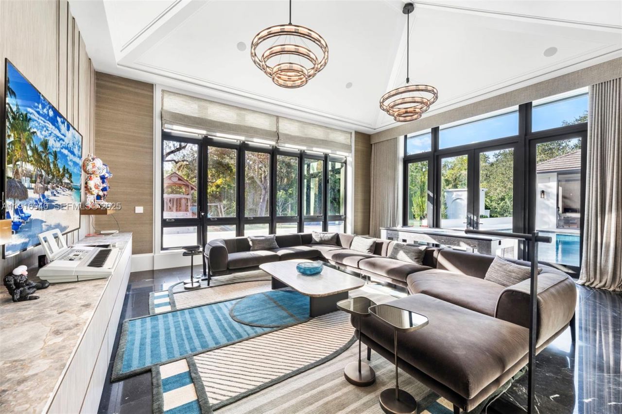 9500 SW 61st Ct, Pinecrest, FL 33156 Photo