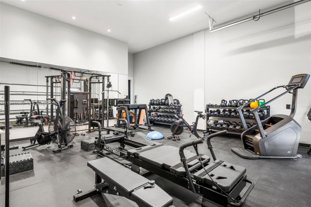 9500 SW 61st Ct, Pinecrest, FL 33156 Photo