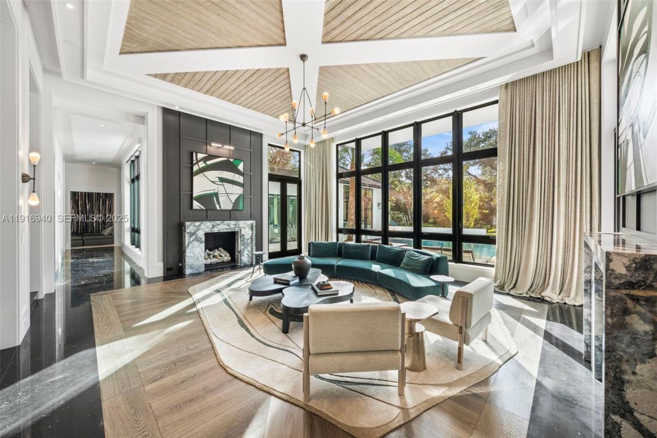 9500 SW 61st Ct, Pinecrest, FL 33156 Photo