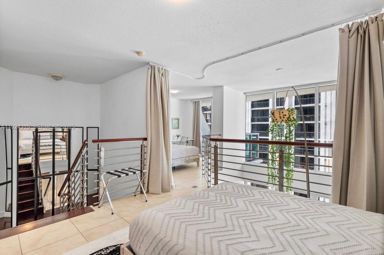 41 SE 5th St, Unit 510, Miami, FL 33131 Photo