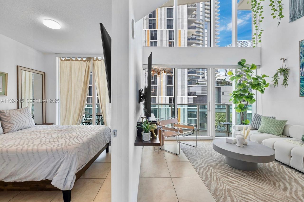 41 SE 5th St, Unit 510, Miami, FL 33131 Photo