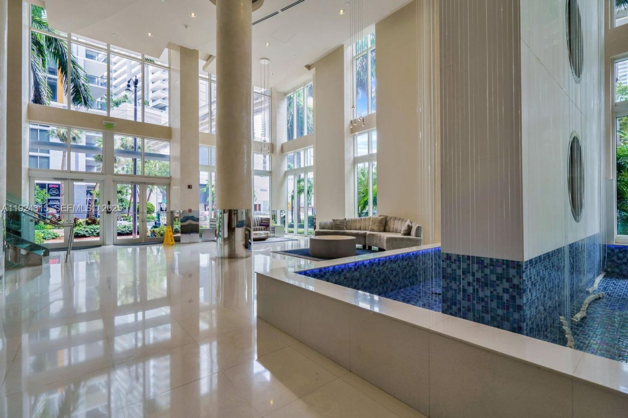 41 SE 5th St, Unit 510, Miami, FL 33131 Photo