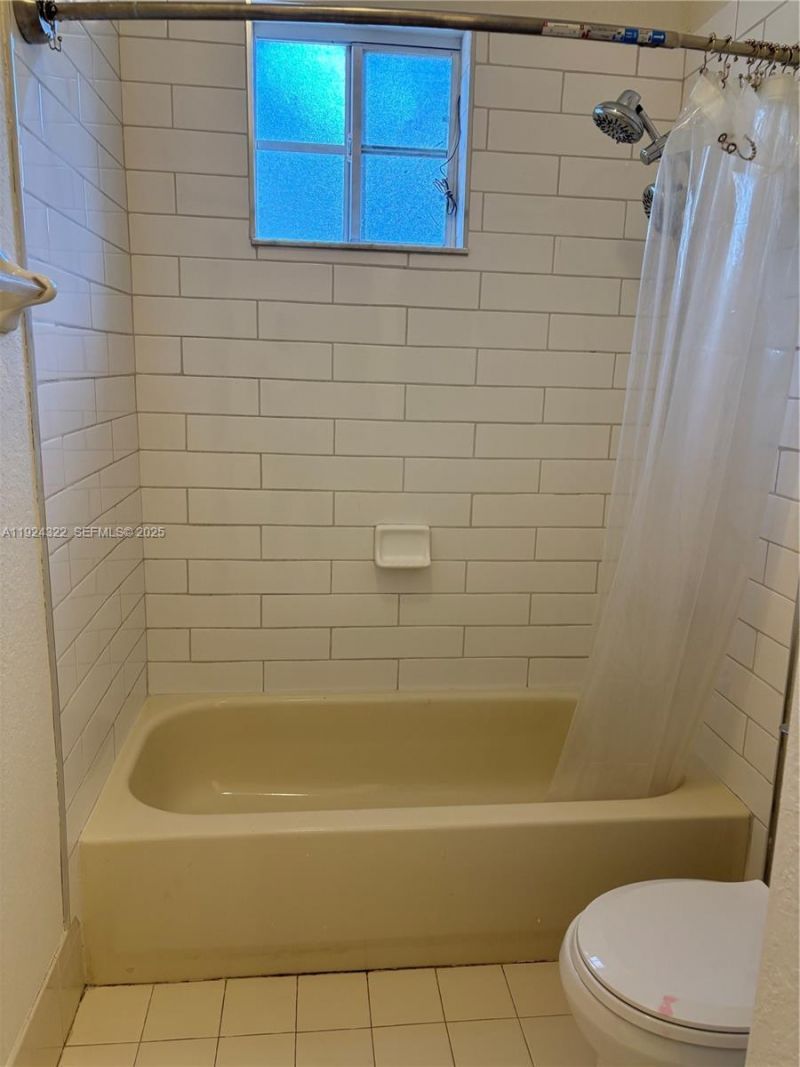 6533 Catalina Ln, Unit 6533, Tamarac, FL 33321 Photo