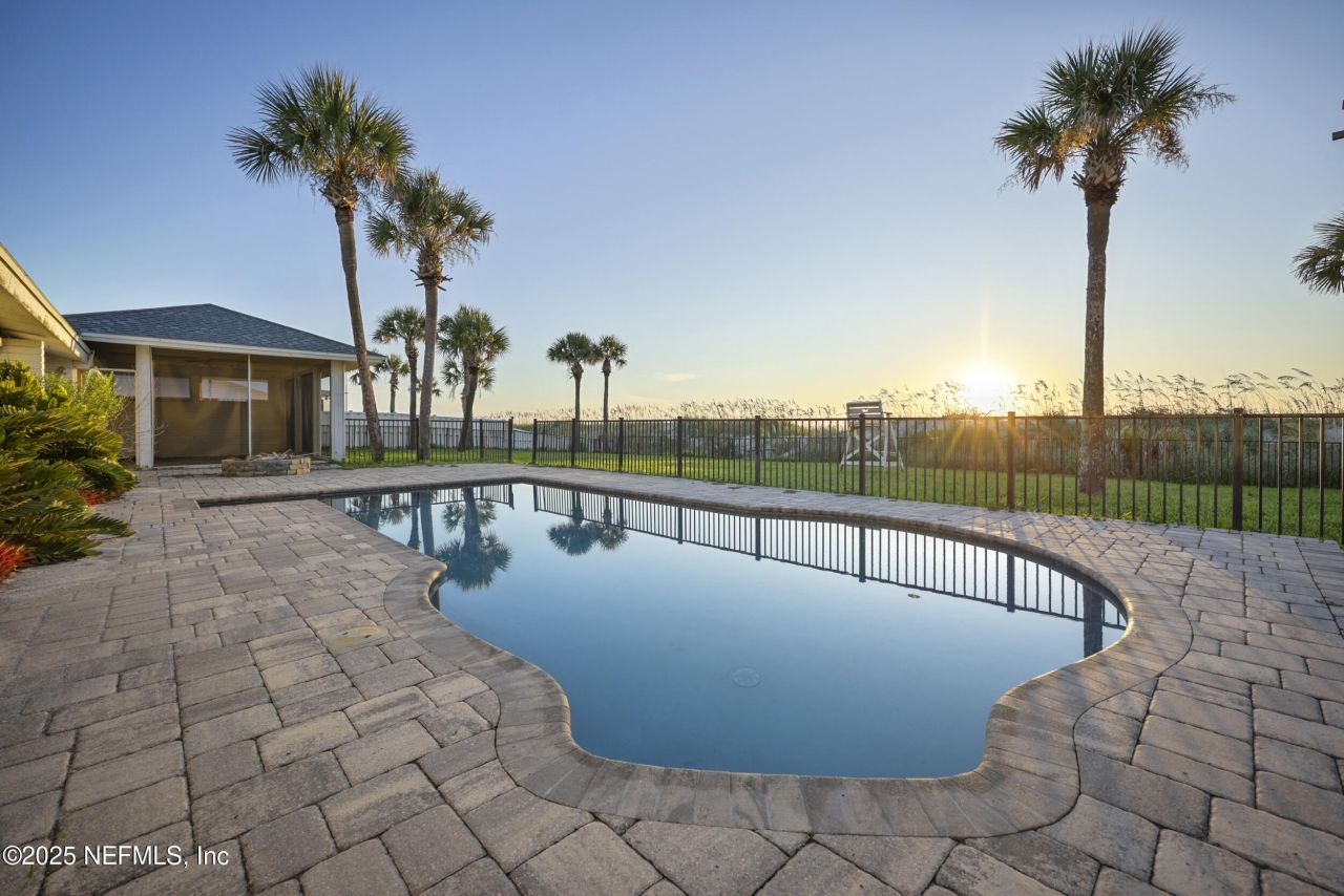 851 Beach Avenue, Atlantic Beach, FL 32233 Photo