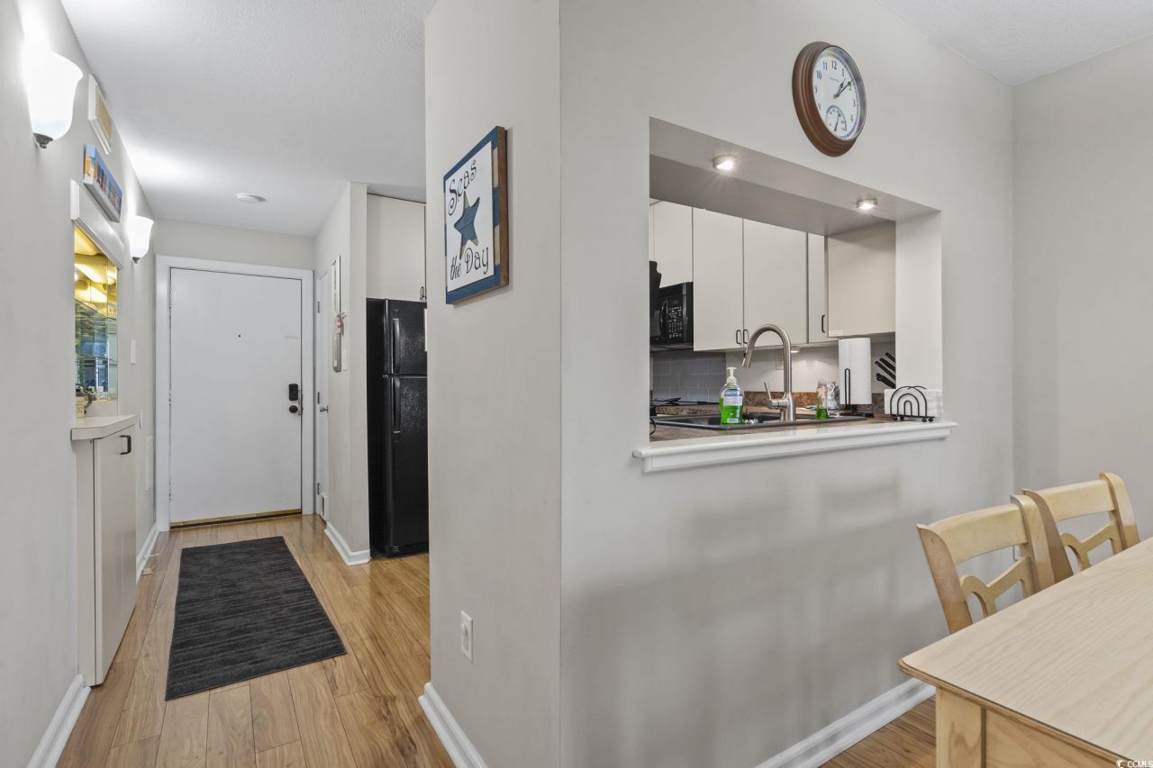 9501 Shore Dr. Photo 11