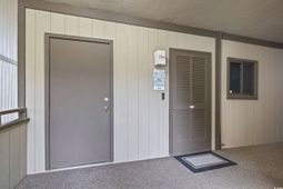 9501 Shore Dr. photo 4