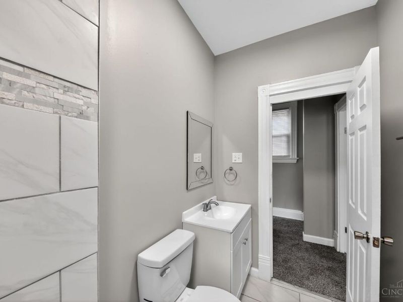 4210 Colerain Avenue, Cincinnati, OH 45223 Photo 24
