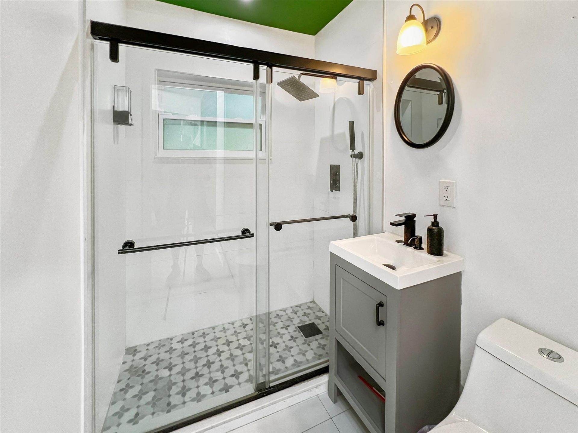 1641 NW 6th Avenue, Fort Lauderdale, FL 33311 Photo