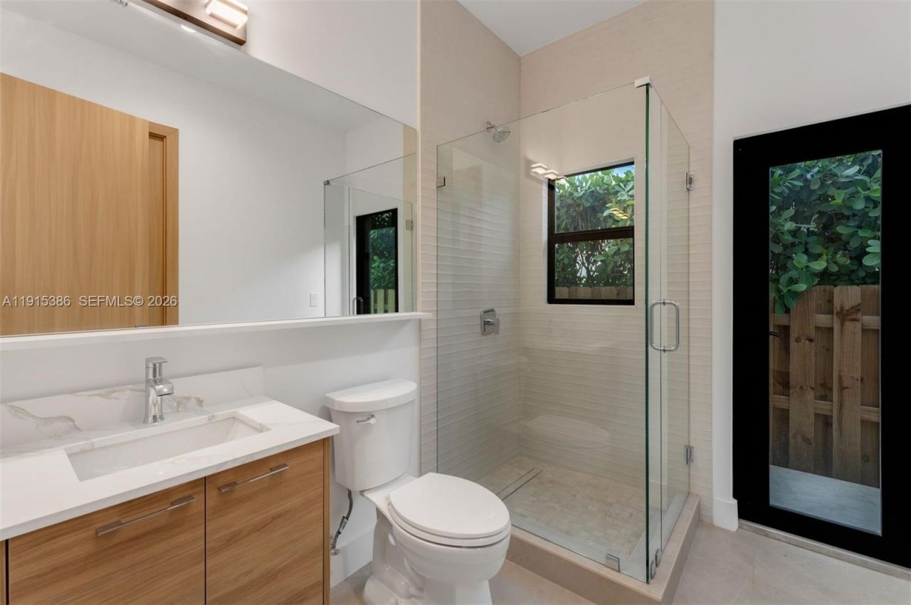 1366 SW 15th St, Miami, FL 33145 Photo