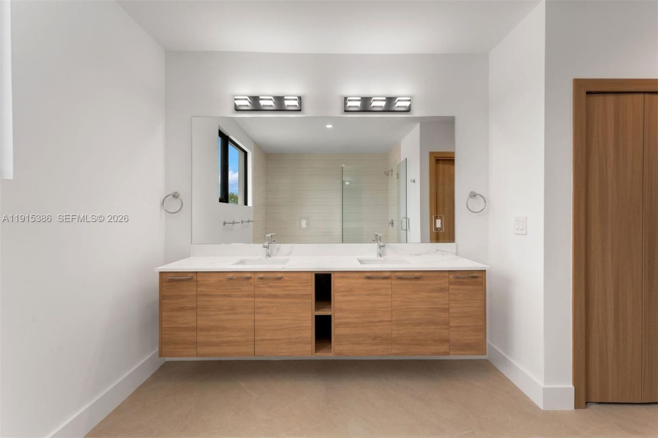 1366 SW 15th St, Miami, FL 33145 Photo