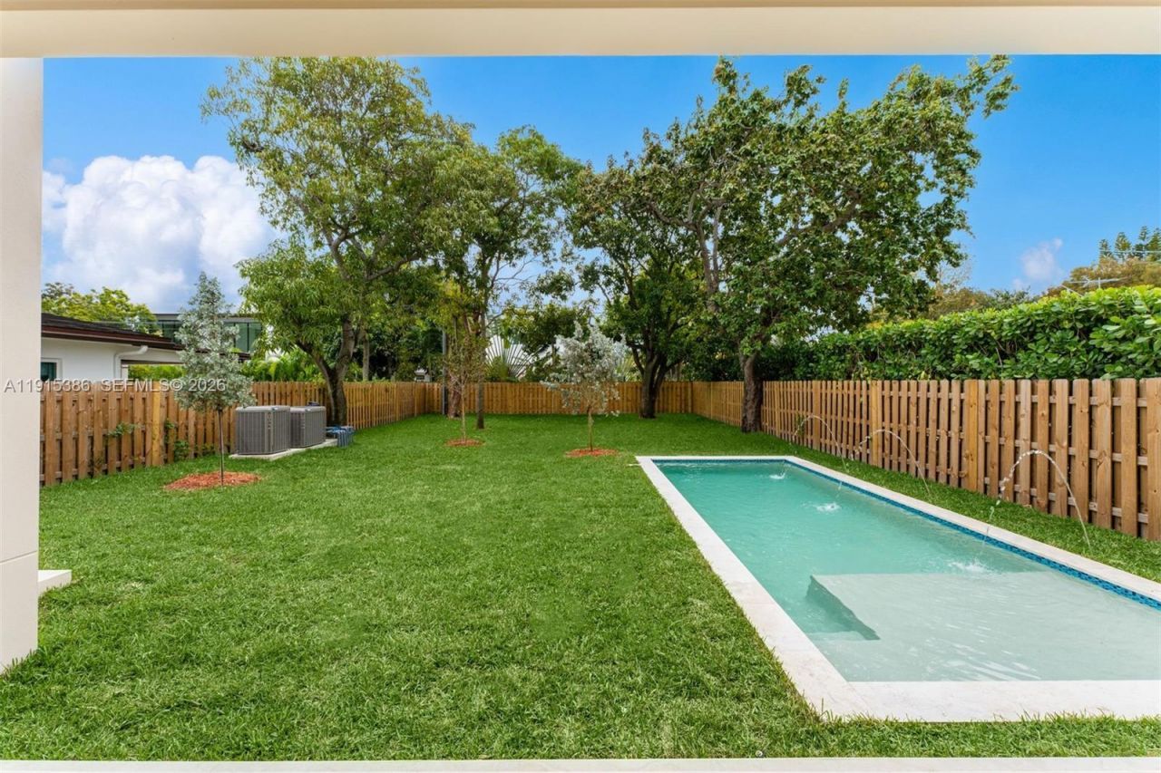 1366 SW 15th St, Miami, FL 33145 Photo