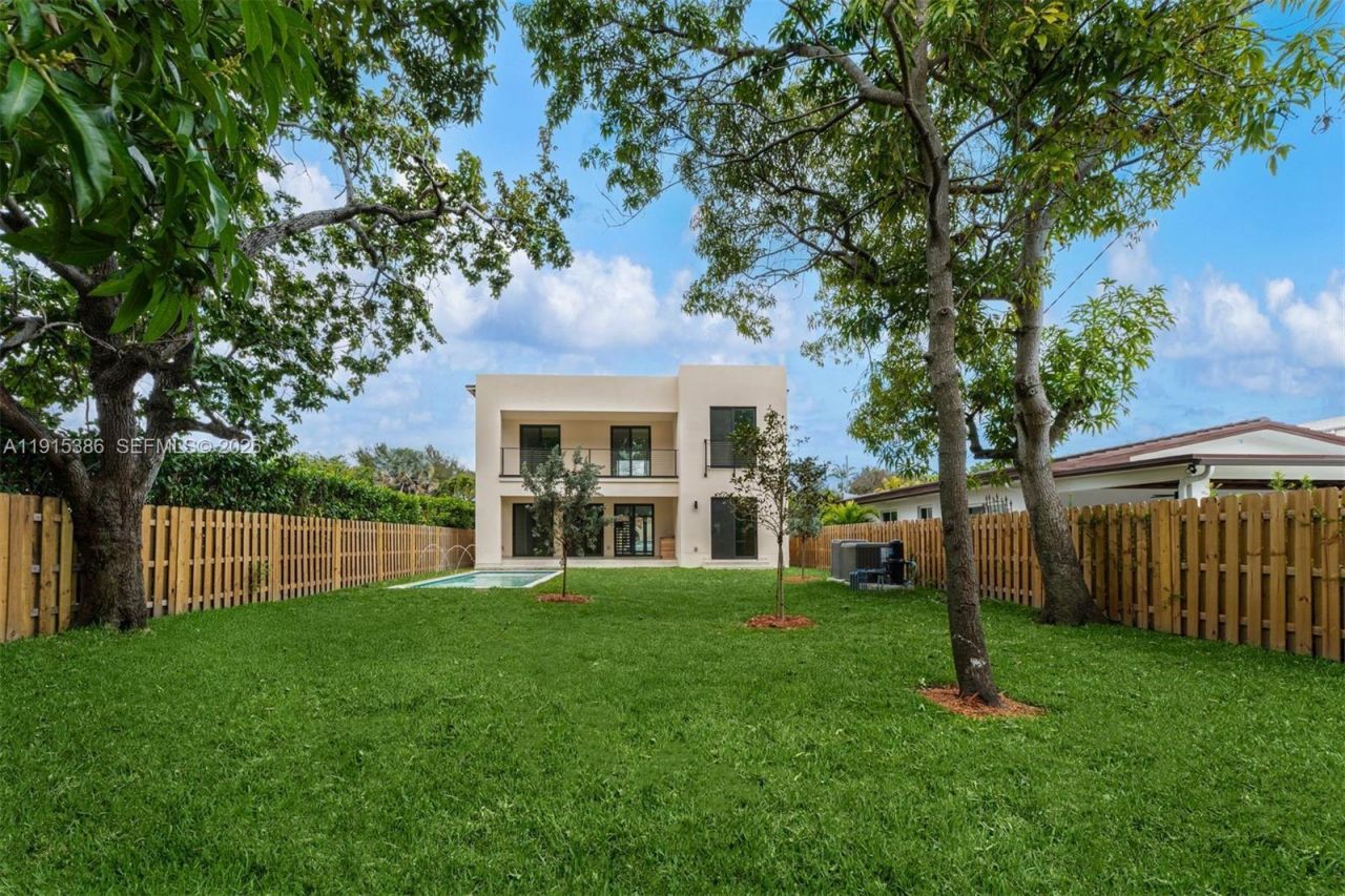 1366 SW 15th St, Miami, FL 33145 Photo