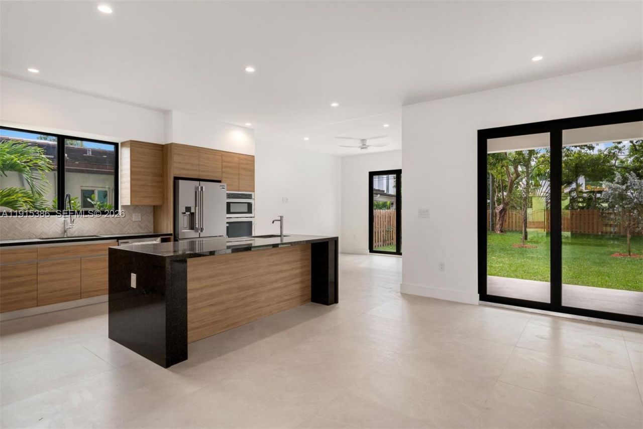 1366 SW 15th St, Miami, FL 33145 Photo