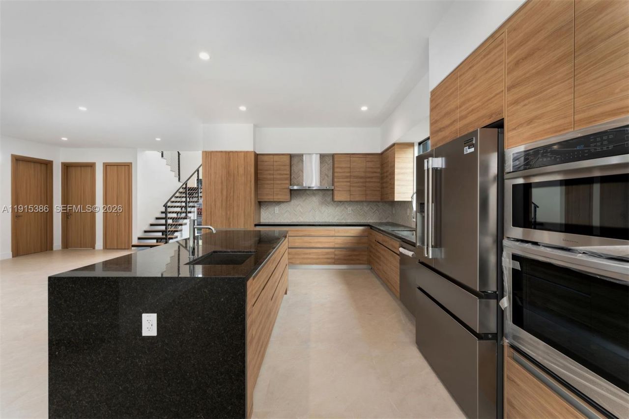 1366 SW 15th St, Miami, FL 33145 Photo