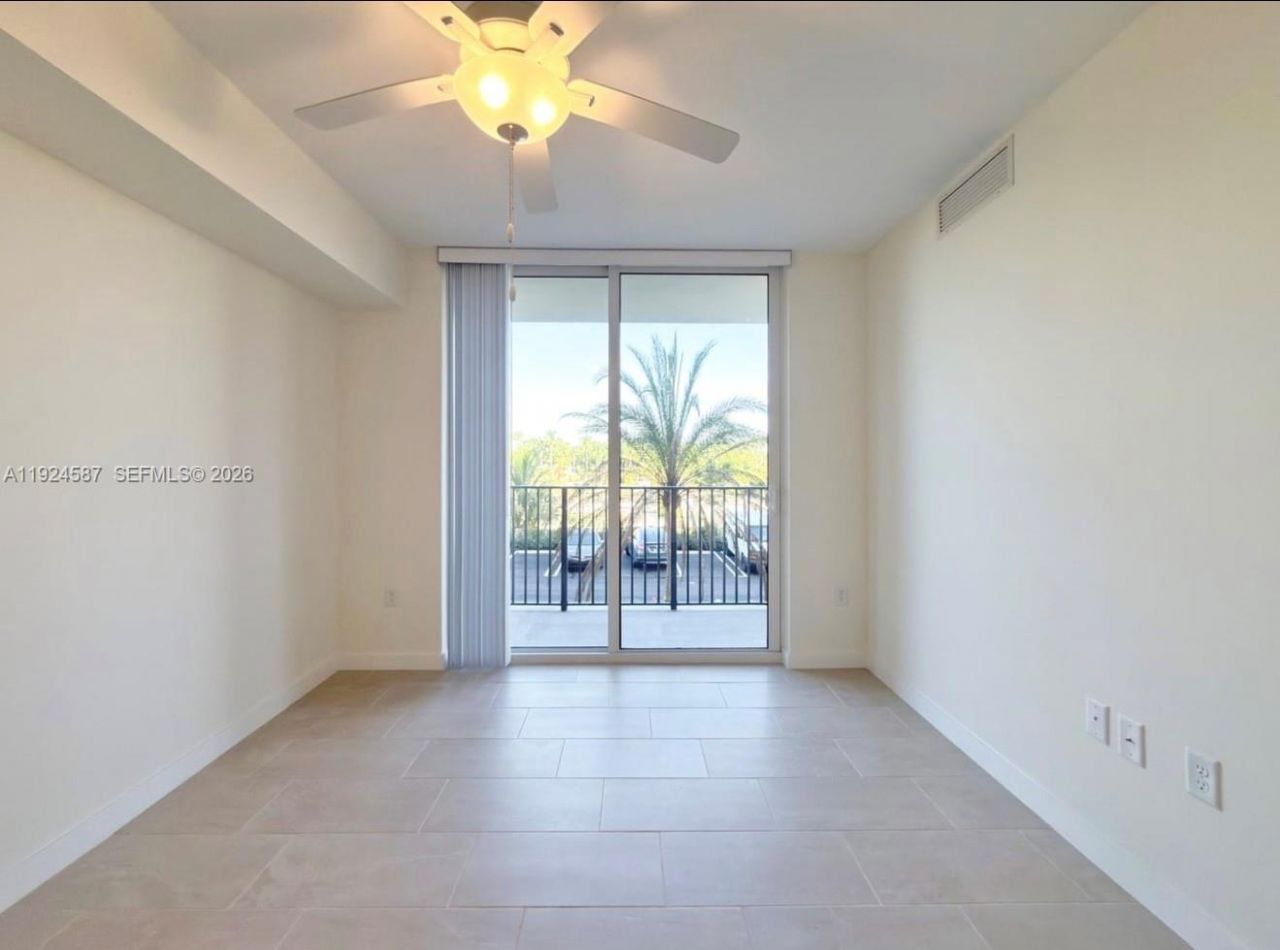 11239 NW 4th Ter, Unit 205, Sweetwater, FL 33172 Photo