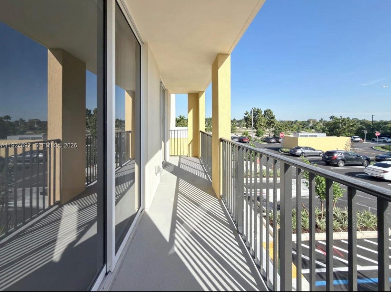 11239 NW 4th Ter, Unit 610, Sweetwater, FL 33172 Photo