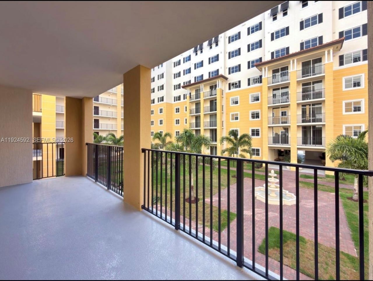 11239 NW 4th Ter, Unit 610, Sweetwater, FL 33172 Photo