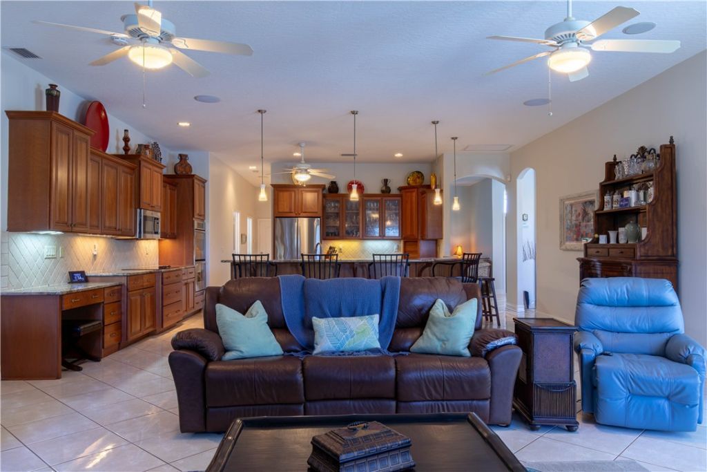 1504 Eagles Circle, Sebastian, FL 32958 Photo