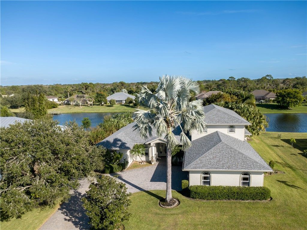 1504 Eagles Circle, Sebastian, FL 32958 Photo