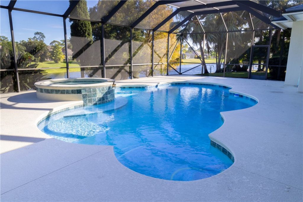 1504 Eagles Circle, Sebastian, FL 32958 Photo