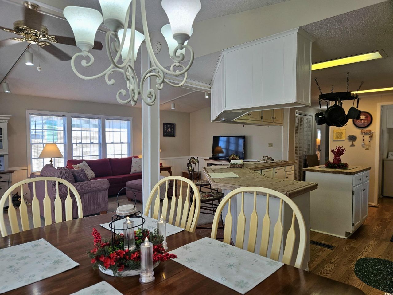 471 Meadowlark Dr. Photo 6