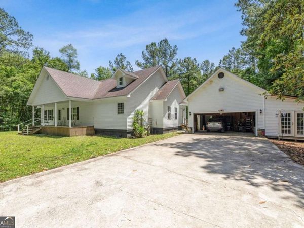 389 Magnolia Drive, Waverly, GA 31565