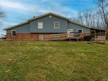 9901 Ballentine Pike, New Carlisle, OH 45344