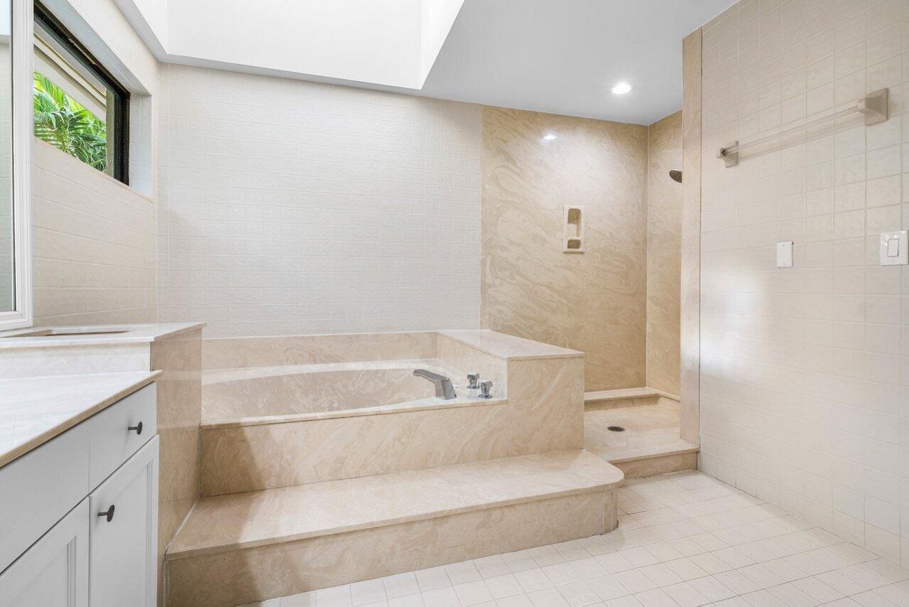 5109 N Ocean Boulevard, Unit H, Ocean Ridge, FL 33435 Photo