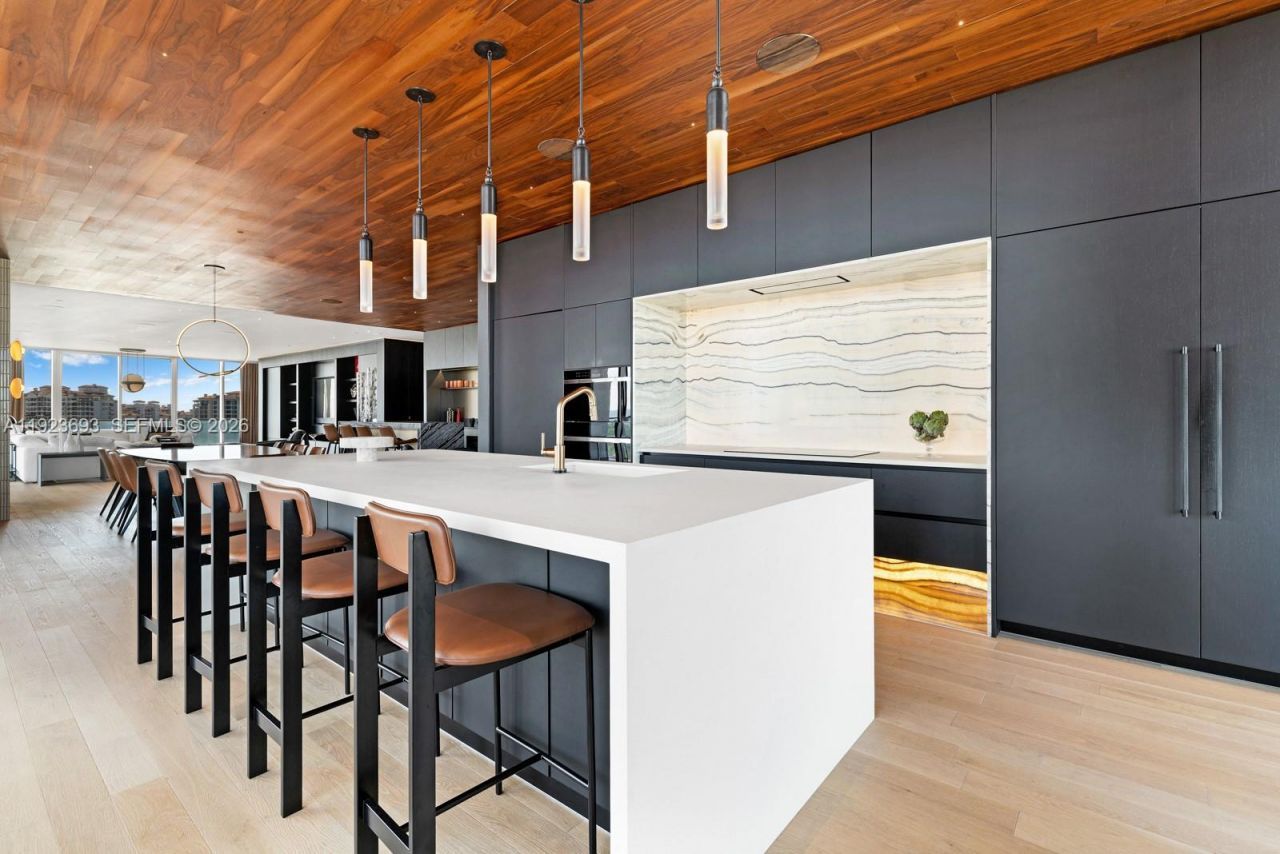 800 S Pointe Dr, Unit 801, Miami Beach, FL 33139 Photo