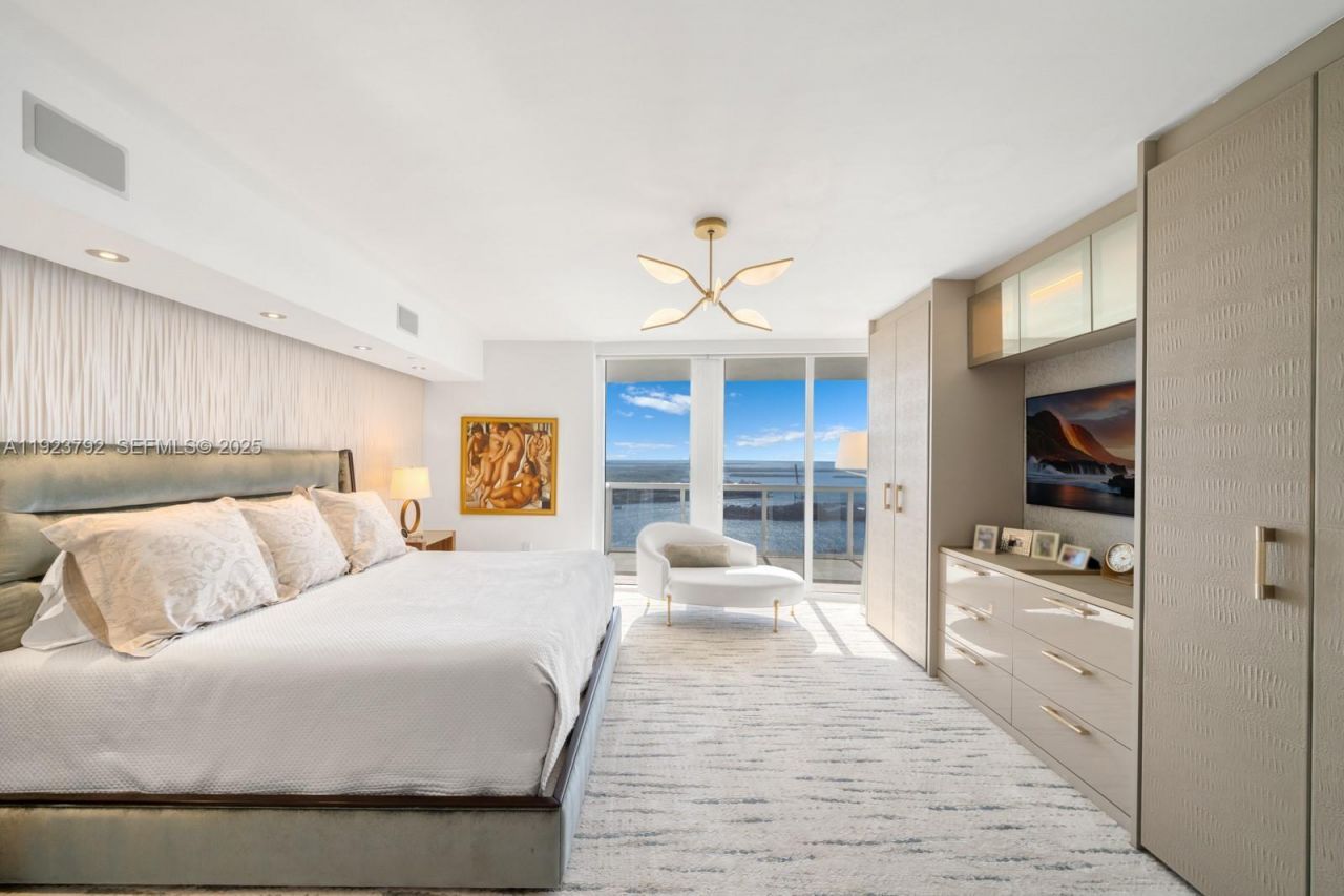 400 Alton Rd, Unit 3503, Miami Beach, FL 33139 Photo