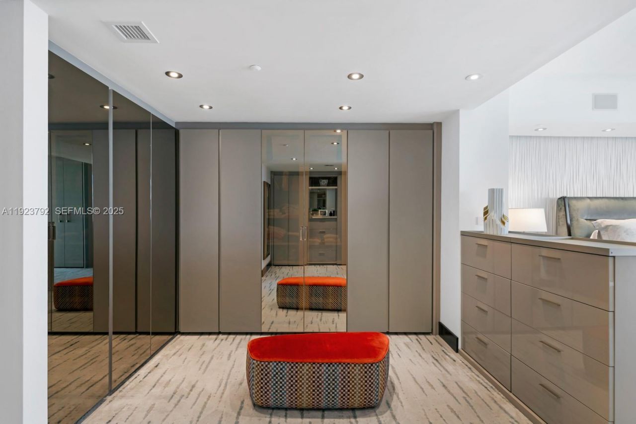 400 Alton Rd, Unit 3503, Miami Beach, FL 33139 Photo