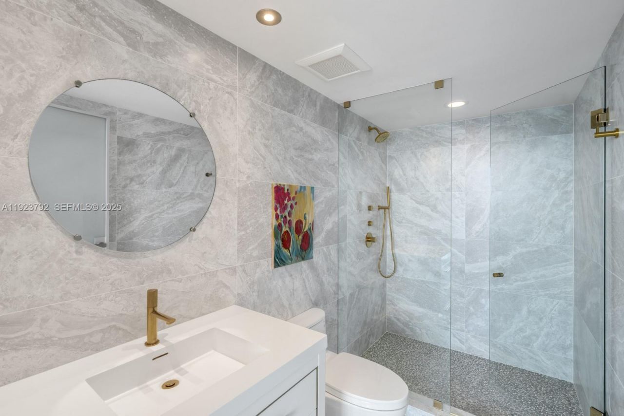 400 Alton Rd, Unit 3503, Miami Beach, FL 33139 Photo