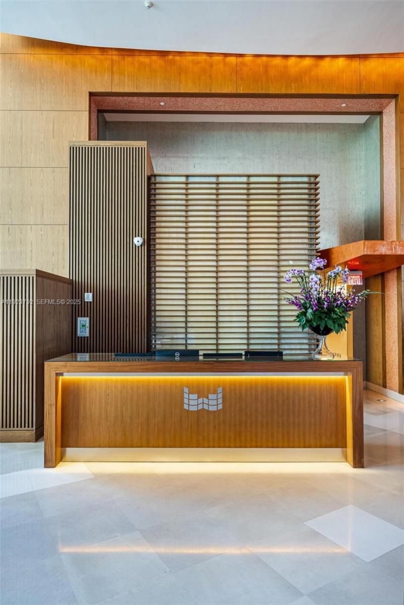 400 Alton Rd, Unit 3503, Miami Beach, FL 33139 Photo