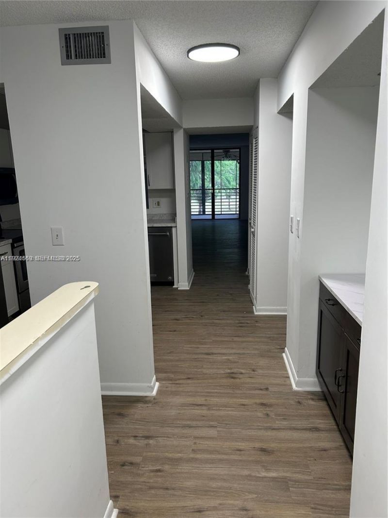 7735 NW 79th Ave, Unit 214, Tamarac, FL 33321 Photo