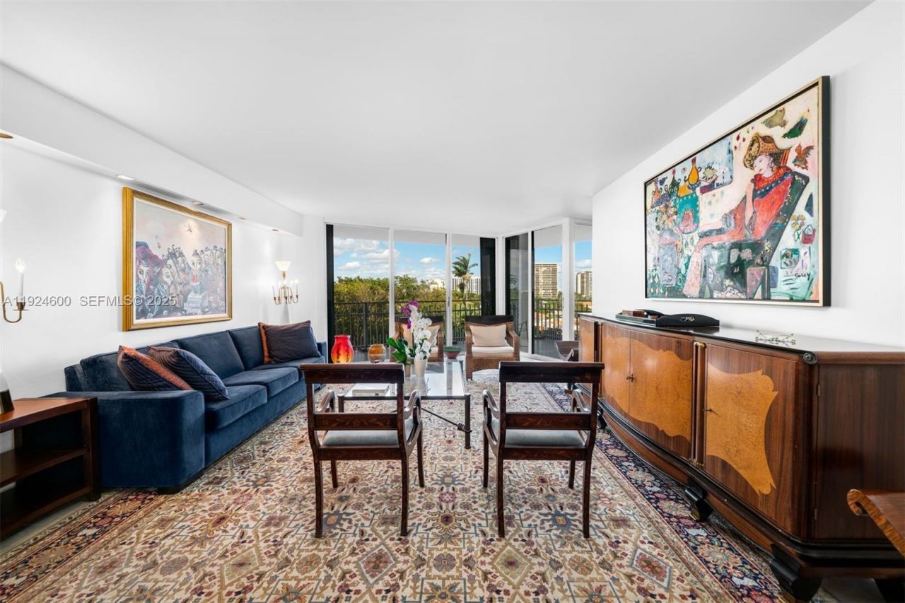 4000 Towerside Ter, Unit 705, Miami, FL 33138 Photo