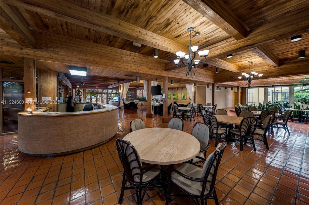 4000 Towerside Ter, Unit 705, Miami, FL 33138 Photo