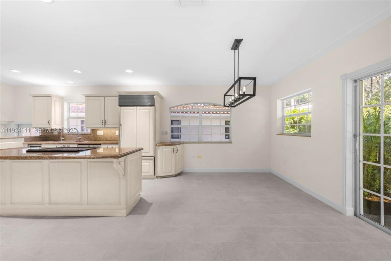 911 Andres Ave, Coral Gables, FL 33134 Photo