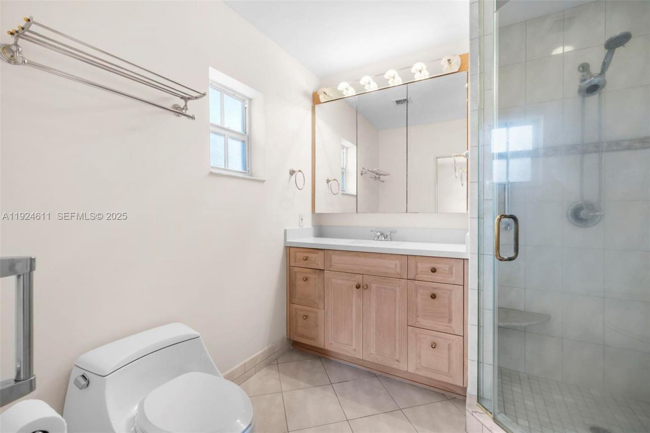 911 Andres Ave, Coral Gables, FL 33134 Photo