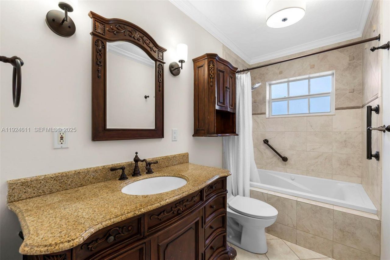 911 Andres Ave, Coral Gables, FL 33134 Photo