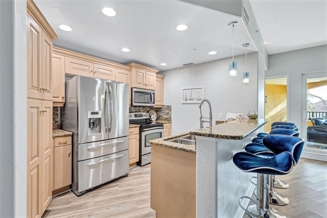 501 Haben Boulevard, Unit 202, Palmetto, FL 34221 Photo