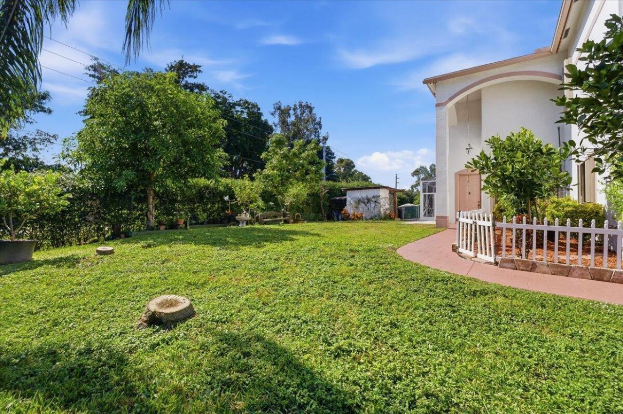 2151 NW 121st Avenue, Plantation, FL 33323 Photo