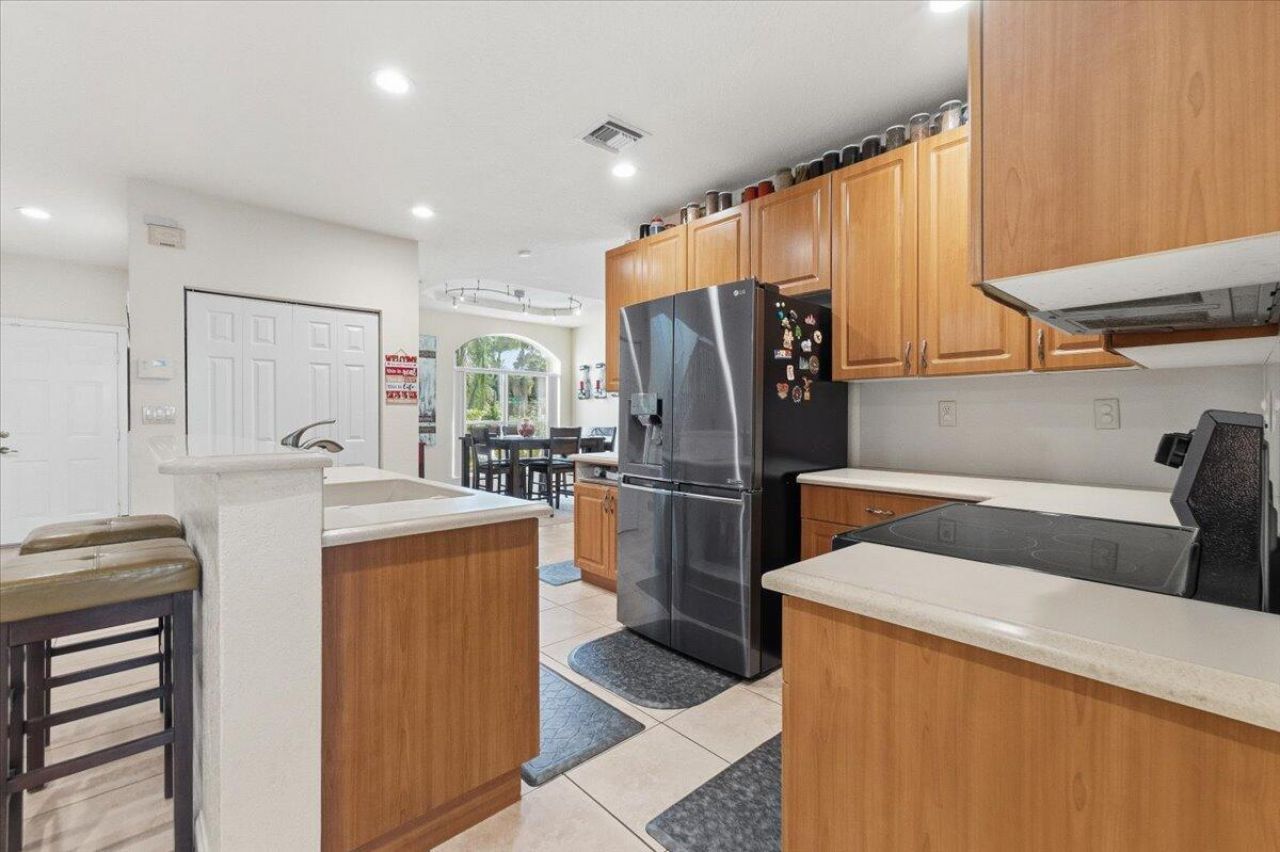 2151 NW 121st Avenue, Plantation, FL 33323 Photo